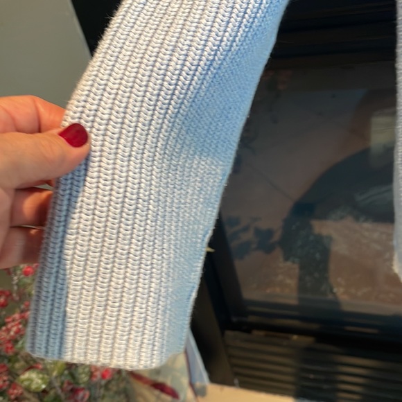 J Crew M Lavender Sweater - Picture 3 of 5